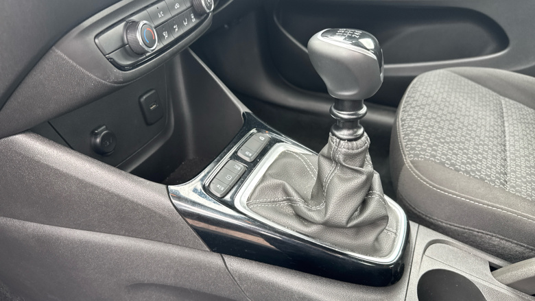 Vauxhall Crossland 1.2 Turbo SE 5dr Petrol Hatchback